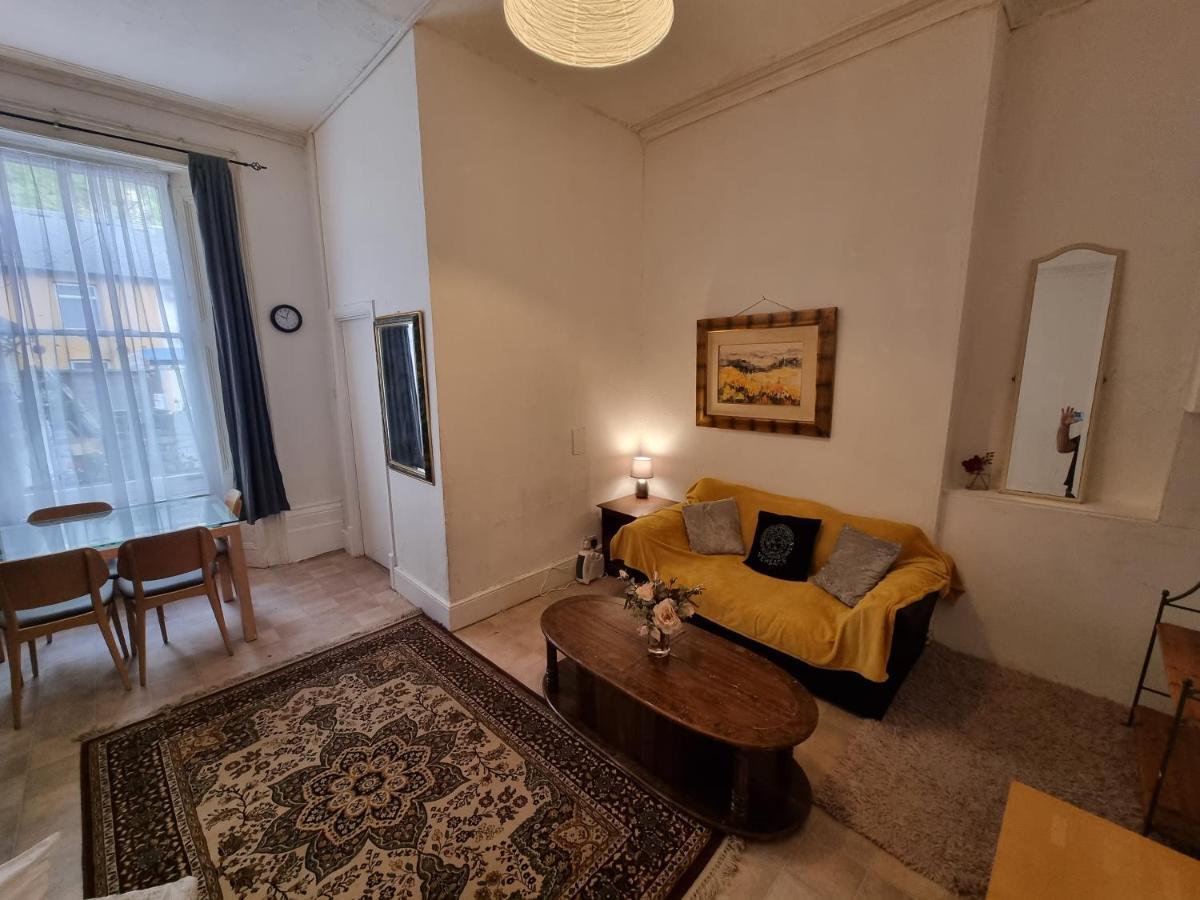 Large Flat Next To Port, Cliffs, Beach With Parking Dover Exterior photo